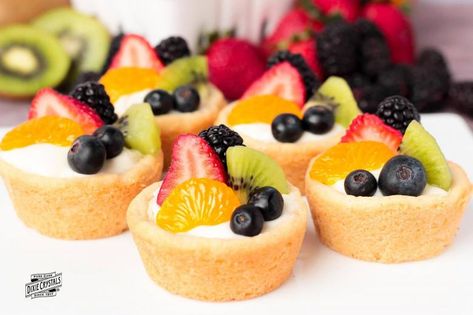 Summer Fruit Sugar Cookie Cups | Dixie Crystals Fruit Pizza Cookie, Fruit Pizza Cookies, Vbs Snacks, Fruit Sugar Cookies, Pizza Cookie, Pizza Sugar Cookie, No Bake Cheesecake Filling, Cooking Desserts, Sugar Cookie Cups