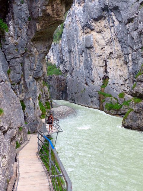 Aare Gorge, Swiss Mountains, Summer Heat, Have You Seen, Places To Travel, Switzerland, Swimming, Lake, In This Moment