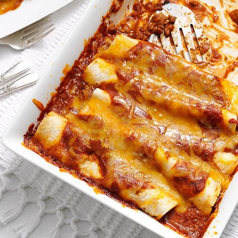 Garlic Beef Enchiladas, Taste Of Home Enchiladas, Recipe Enchiladas, Ideas With Ground Beef, Dinner Ideas With Ground Beef, Beef Enchiladas Recipe, Dinner Mexican, Outdoor Succulents, Mexican Enchiladas