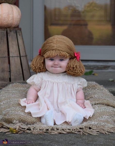 The Cabbage Patch Doll Costume Cabbage Patch Doll Costume, Cabbage Patch Costume, Best Diy Halloween Costumes, Baby Kostüm, Doll Halloween Costume, شال كروشيه, Doll Halloween