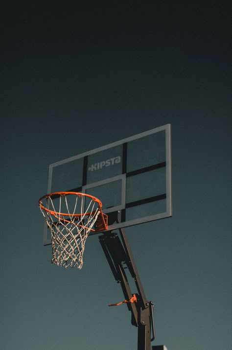 Usa Background, Cool Basketball Wallpapers, Computer Wallpaper Hd, Basketball Wallpapers, Film Camera Photography, Money Wallpaper Iphone, Pictures For Wallpaper, Ball Aesthetic, Cool Pictures For Wallpaper