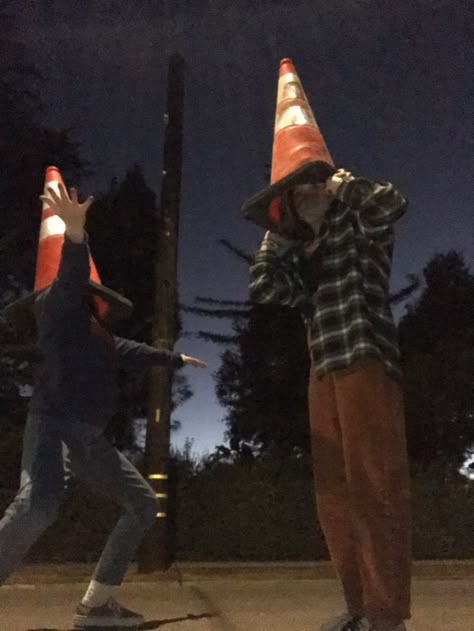 Craziness Aesthetic, Chaotic Best Friend Duo, People With Cones On Their Heads, Chaotic Siblings Pictures, Chaotic Duo Pics, Kaydencore Aesthetic, Masoncore Aesthetic, Friendcore Aesthetic, Chaotic Aesthetic Friends