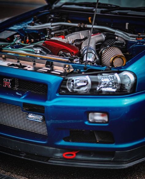 Skyline Gtr34, Kereta Sport, Car 2023, Aesthetic Sports, Nissan Gtr R34, Race Car Driving, Gtr Car, Cars Ideas, Skyline Gtr R34