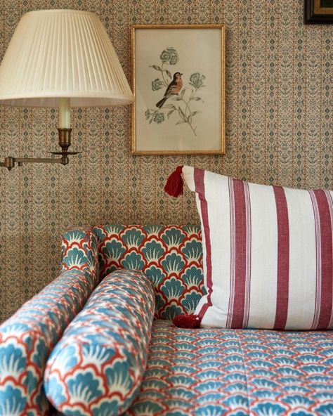 Pink Schumacher Wallpaper, Mixing Patterns Decor, Floral Wallpaper Schumacher, Small English Cottage, Schumacher Hydrangea Drape Wallpaper, Schumacher Citrus Garden Wallpaper, English Cottage Living Room, Feng Shui Bedroom Colors, Schumacher Stripe Fabric