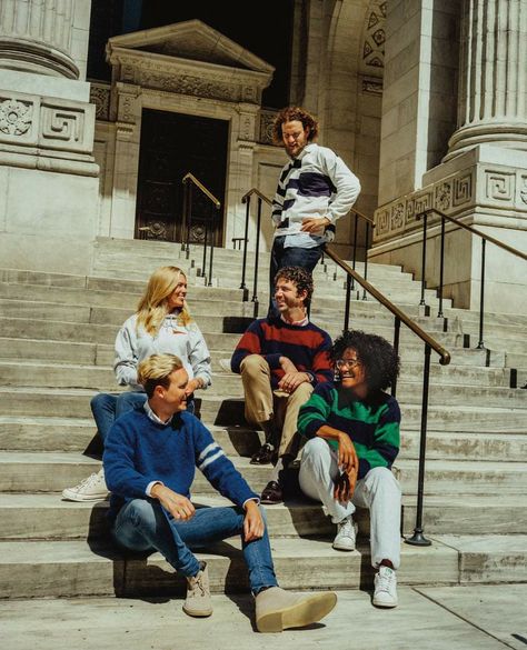 College Campus Photoshoot, Eboard Photoshoot, University Photoshoot, Campus Photoshoot, College Photoshoot, 90s Photoshoot, Yearbook Photoshoot, Frat House, Back To University