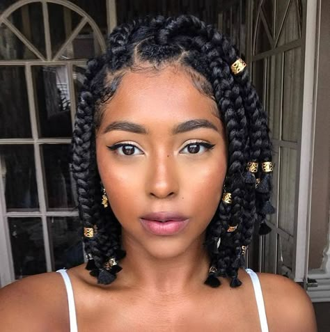 22 Inspiring Bob Braids Hairstyles | StylesRant Jumbo Box Braids Styles, Bob Box Braids Styles, Bob Braids Hairstyles, Small Box Braids, Medium Box Braids, Short Box Braids Hairstyles, Blonde Box Braids, Short Box Braids, Jumbo Box Braids