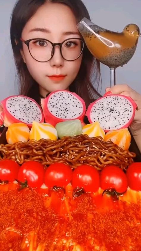 Mukbang China, Asmr Food Video Mukbang, Long Asmr Videos, Asmr Food Video, Asmr Videos Food, Asmr Cibo, Asmr Candy, Taco Food, Candy Videos