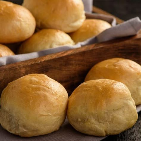 Kamut Rolls with 100% Freshly Milled Kamut - Grains and Grit Potato Rolls Recipe, Milled Flour Recipes, Kamut Flour, Gluten Free Rolls, Panini Hamburger, Fresh Milled Flour, Bread Rolls Recipe, Potato Roll, Making Mashed Potatoes