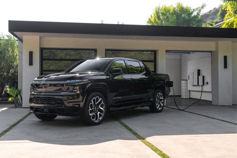 2024 Chevy Silverado, Bmw I3 Electric, New Silverado, Solar Quotes, Dodge Charger Daytona, A Mansion, Tesla Roadster, Bmw I3, Car Volkswagen