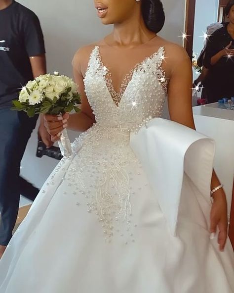 Latest Wedding Gowns, Wedding Dress Sewing Patterns, Satin Mermaid Wedding Dress, Princess Wedding Gown, Wedding Gown Inspiration, Classy Wedding Dress, Bridal Dresses Lace, Wedding Gowns Mermaid, Formal Dresses For Weddings