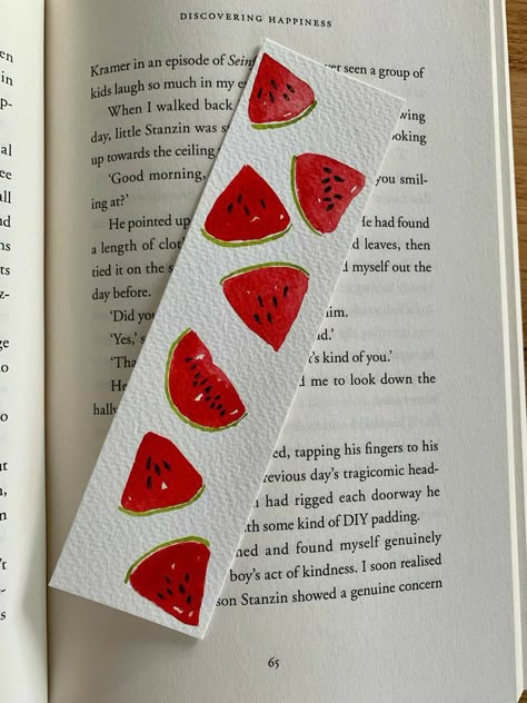 Painting On Canvas For Beginners, Bookmark Crochet, Handmade Bookmarks Diy, Creative Bookmarks, Bookmark Craft, Canvas For Beginners, Watercolor Bookmarks, Cute Bookmarks, Watercolor Paintings Easy