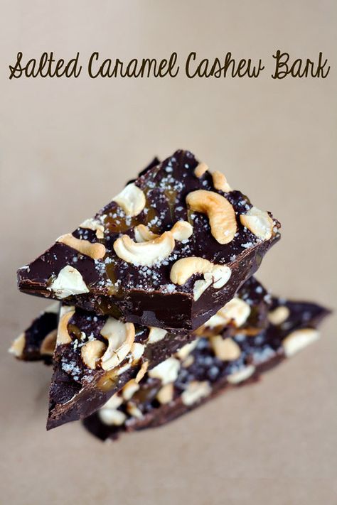 Salted Caramel Cashew Bark Caramel Bark, Caramel Cashew, Candy Bark, Salty Treats, Chocolate Bark, Homemade Desserts, Puddings, Sweet And Salty, Holiday Treats