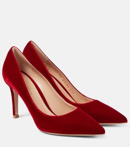 Gianvito 85 velvet pumps in red - Gianvito Rossi | Mytheresa Classy Heels, Velvet Pumps, Mid Heels Pumps, Rossi Shoes, Red Accessories, Heels Classy, Mid Heel, High Jewelry, Shades Of Red