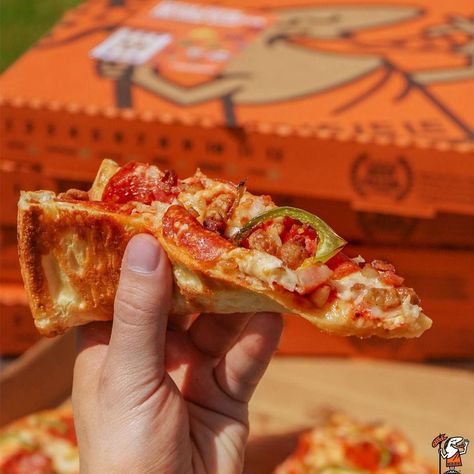 Pizza Shoot, Little Caesars, Pizza Photography Instagram, Pizza Photoshoot, Creative Pizza Photography, Pizza Commercial Photography, Pizza Asthetics Photos, Crazy Bread, Pizza Delivery Boy