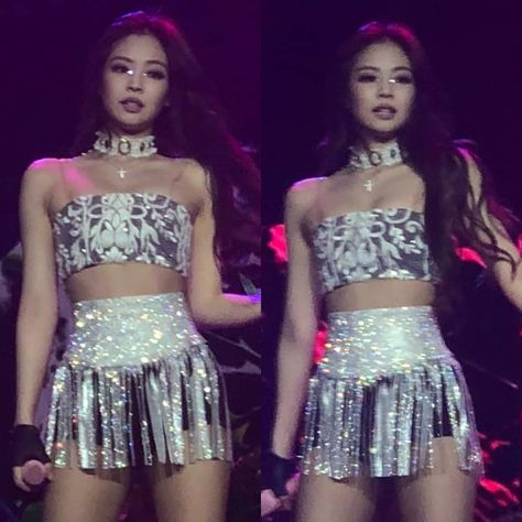 Glittery Outfits, Blackpink Outfits, Elle Fashion, Concert Fits, Fashionista Clothes, Kpop Fashion Outfits, Performance Outfit, Blackpink Fashion, Stage Outfits