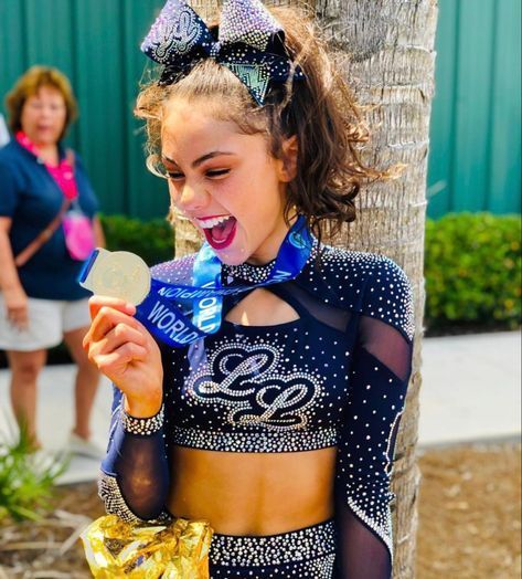 Lady Lightning, Cheer Season, Cheerleading Photos, Cheer Ideas, Cheerleader Girl, Competitive Cheer, Cheer Uniform, Cheer Girl, Cheer Pictures