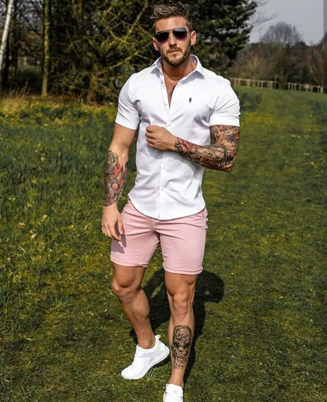 Best Casual Shirts, Mode Tips, Casual Dressing, Shiva Tattoo, Mens Summer Outfits, Mens Casual Outfits Summer, Stylish Men Casual, Mens Fashion Casual Outfits, Stylish Mens Outfits