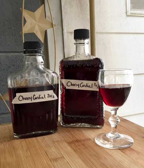 Homemade Liqueur Recipes, Infused Liquors, Cordial Recipe, Homemade Alcohol, Cherry Cordial, Homemade Liquor, Liquor Recipes, Cherry Brandy, Moonshine Recipes