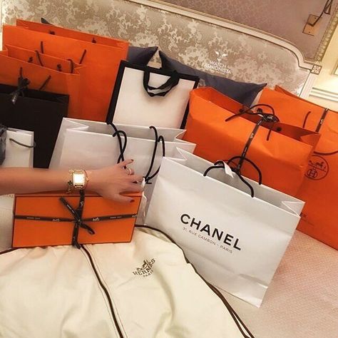 Luxury Birthday Gifts, Luxury Lifestyle Girly, Chanel Cambon, Wealthy Lifestyle, Luxury Lifestyle Fashion, Luxury Lifestyle Women, Rich Girl Lifestyle, Rich Lifestyle, Luxury Lifestyle Dreams