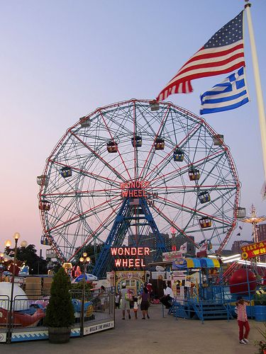 Retro Amusement Park, Wonder Wheel Coney Island, Amusement Park Landscape, Abandoned Amusement Parks Aesthetic, Beach Amusement Park, Wonder Wheel, Amusement Park Ferris Wheel, Ferris Wheels, Landing Page Template