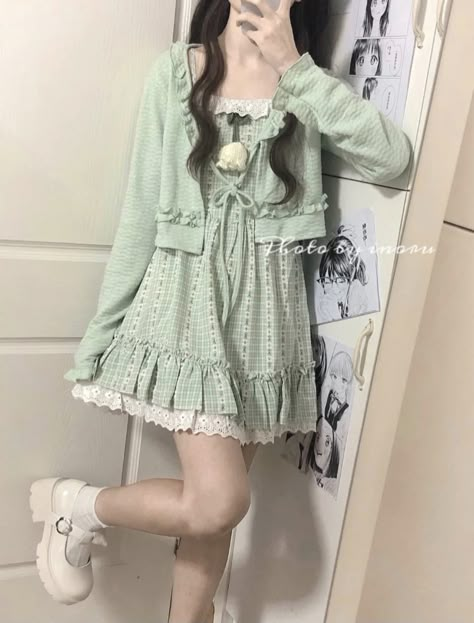 Mint Green Aesthetic Outfit, Dollcore Outfits, Vintage Prom Dresses, Chinese Outfits, Outfit Korean Style, Mint Green Dress, Vintage Prom, Her Closet, Prom Dresses Vintage