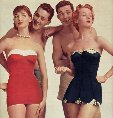 #bikini #vintagebikini #vintage #maillotdebain #beach #été #plage #monbikini #summer #pretty #girl #girly Preteen Swimwear, 50s Swimwear, 1950s Swimwear, Vintage Inspired Swimwear, Vintage Bathing Suits, Swimwear Model, Vintage Swim, Fashion 1950s, Vintage Swimwear