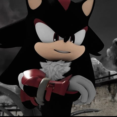 𓂃 ָ࣪. ،، 𝗮𝗰𝘁𝘂𝗮𝗹𝗶𝘇𝗮𝗿 *
• Shadow the Hedgehog es un personaje ficticio de la serie de videojuegos Sonic the Hedgehog de Sega. Es un erizo negro y rojo creado artificialmente, cuyas zapatillas flotantes lo impulsan a velocidades extremas que rivalizan con las de Sonic.​ Shadow The Hedgehog, The Hedgehog, Sonic, Black