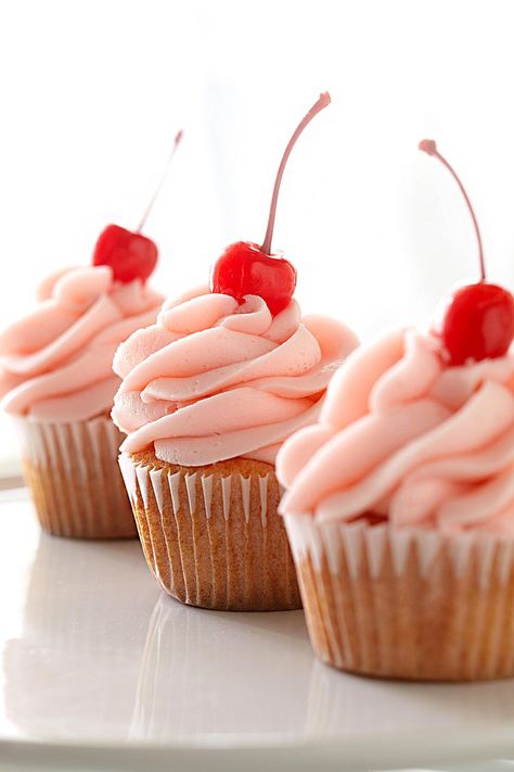 Cherry-Almond Vanilla Cupcakes Cherry Cupcakes, Fun Cupcake Recipes, Spring Cake, Cupcake Flavors, Cherry Almond, Cupcake Frosting, Cupcake Cake, Maraschino Cherry, Fun Cupcakes