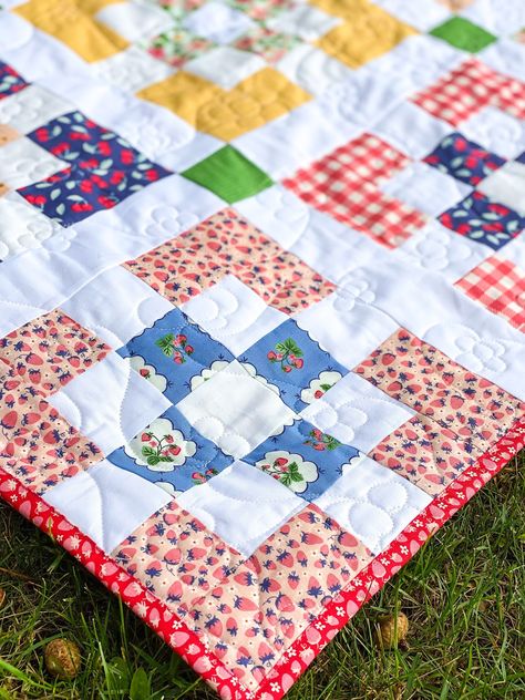 Window Box Quilt Pattern by Pieced Just Sew | Fabric: Summer Picnic by Melissa Mortenson of Polka Dot Chair for Riley Blake Designs #summerpicnic #polkadotchair #rileyblakedesigns #quilting #quiltingfabric #sewingfabric Box Quilt Pattern, Charm Pack Quilts, Polka Dot Chair, Picnic Quilt, Quilting Designs Patterns, Homemade Quilts, Scrappy Quilt Patterns, Baby Quilt Patterns, Quilted Throw Blanket