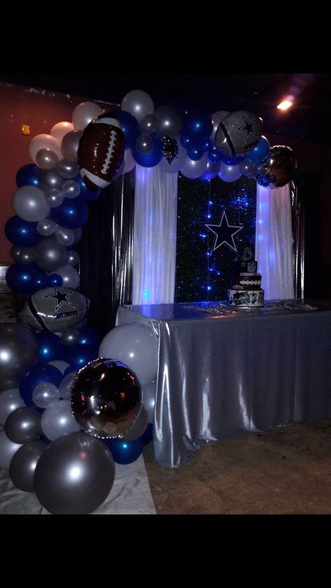 Dallas Cowboy Backdrop Ideas, Dallas Cowboy Theme Party, Dallas Cowboy Party Decorations, Dallas Cowboys Balloon Arch, Dallas Cowboy Theme Party For Adults, Dallas Cowboys Gender Reveal Ideas, Dallas Cowboys Balloon Garland, Dallas Cowboys 1st Birthday Party, Dallas Cowboys Birthday Party Decoration