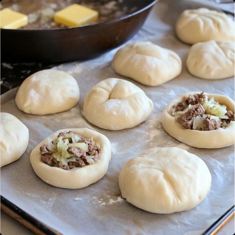 Easy Nebraska-Style Runzas Recipe for Home Cooks Runzas Recipe, Runza Recipe, Slow Cooker Corned Beef, Gooey Bars, Strawberry Butter, Baked Doughnuts, Easy Ice Cream Recipe, Corn Beef And Cabbage, Easiest Apples