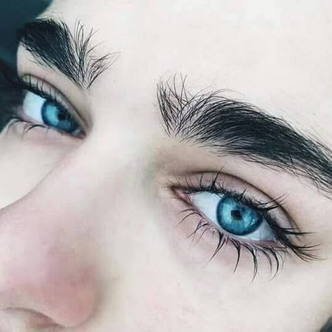 Photo Blue Eyes Aesthetic, Bentuk Alis, Dark Blue Eyes, Beautiful Eyes Color, 얼굴 그리기, Eye Photography, Aesthetic Eyes, Gorgeous Eyes, Pretty Eyes