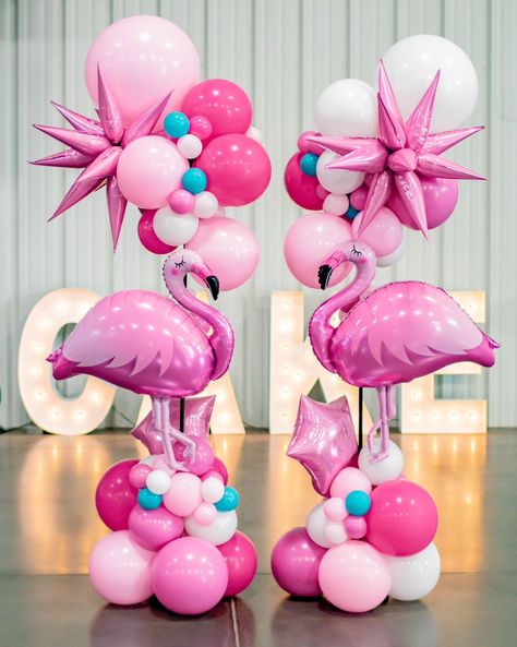 🎂 Cake for a Cause 🎂 These two cuties stood in Logan to support @smackerel.events Cake for a Cause! This is an incredible event held… | Instagram Pink Flamingo Party Decorations, Flamingo Balloon Garland, Fashion Birthday Party, Flamingo Party Decor, Flamingo Balloons, Flamingo Pool Parties, Valentinstag Party, Flamingo Birthday Party, Flamingo Theme