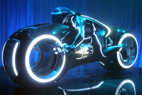 Light Cycle from Tron Legacy Tron Art, Tron Light Cycle, Tron Bike, Tron Legacy, Light Cycle, Futuristic Motorcycle, Bikes For Sale, Bike Design, Trx