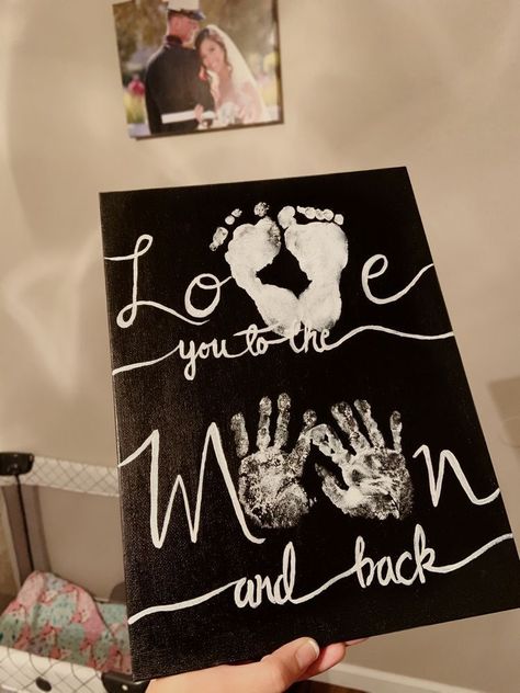 Hand And Feet Painting Kids Mothers Day, Couple Canvas Painting Diy Hand Print, Diy Crafts For Newborns, Feet And Hand Print Art Kids, Baby Canvas Painting Ideas Hand Prints Christmas, Baby Hand Painting Ideas, Baby Foot And Hand Print Ideas, Diy Baby Handprint Crafts, Baby Feet And Hand Print Ideas