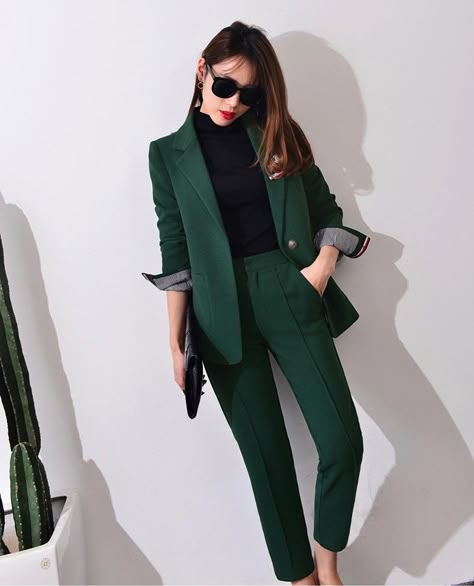 Trendy Work Outfit, Suits Formal, Pant Suits For Women, Fashionable Work Outfit, Elegant Pant, Woman Suit, Business Suits, Pantsuits For Women, Woman Suit Fashion