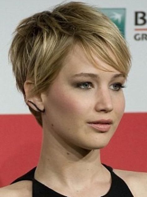 Short Brown Hairstyles, Jennifer Lawrence Short Hair, Jennifer Lawrence Hair, Short Cropped Hair, Brown Hairstyles, Crop Hair, Short Hair Pixie Cuts, Short Brown Hair, Haircut For Older Women