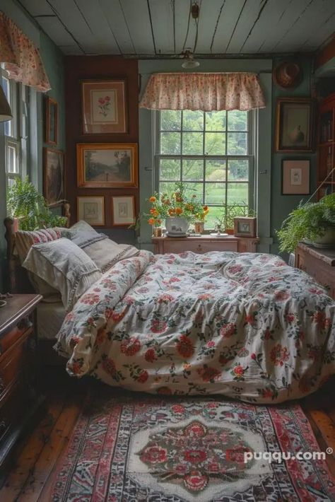 Cottagecore Houses, Dark Cottagecore House, Vintage Farmhouse Bedroom, Cottagecore House, Distressed Dresser, Dark Cottagecore, Vintage Bedroom, Farmhouse Bedroom Decor, Bedroom Vintage