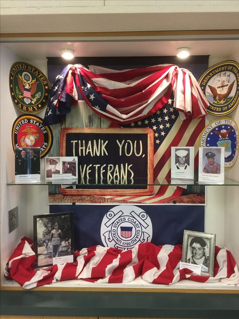 Veterans Day display. Veterans Day Table Centerpieces, Gifts For Veterans Day, Veterans Day Party Ideas, Veterans Day Luncheon Ideas, Church Tables, Veterans Day Decorations, Stuco Ideas, Veterans Gifts, Veterans Appreciation