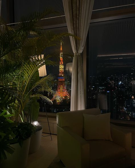 tokyo meltdown Tokyo Apartment Aesthetic, Tokyo Houses, Tokyo Penthouse, Penthouse Aesthetic, Tokyo House, Tokyo Apartment, Apartment View, Sky Pics, Tokyo City