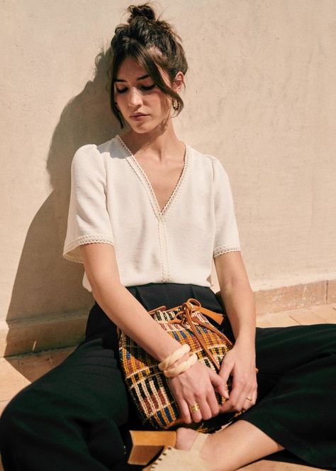 French Casual Style, Sezane Le Crop, Sezane Top, Sezane Chloe Shirt, Sezane Abelia Blouse, Sezane Florence Shirt, Sezane Blouse, Sezane Shirts & Tops, Casual Weekend Style