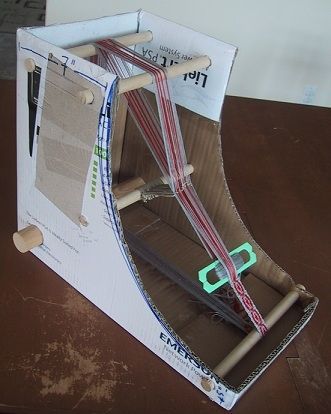 Homemade Loom, Tablet Weaving Patterns, Hantverk Diy, Band Weaving, Weaving Loom Diy, Inkle Weaving, Card Weaving, Rigid Heddle Weaving, Inkle Loom