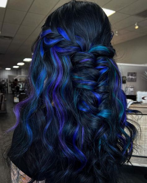 Lori Marie Bassett | I had the best time collaborating with my cousin @wb_upstyles when she was back in Ohio this past weekend! 🩵 #oneshothairawards… | Instagram Midnight Blue And Purple Hair, Hair Color Ideas Curly Hair, Blue And Purple Highlights, Highlights For Dark Hair, Purple Black Hair, Blue And Purple Hair, Blue Brown Hair, Dyed Hairstyles, Midnight Blue Hair