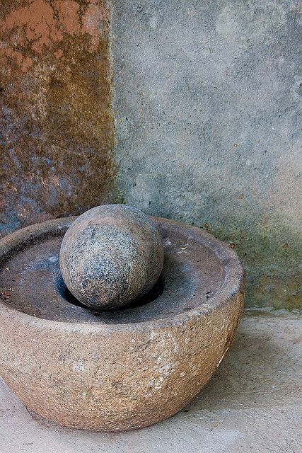 Spice grinding stone. I remember how they smelt when ingrained with spices... Wet Grinder, Cantera Stone, Primitive Technology, Growth And Decay, Wabi Sabi Art, Stone Kitchen, Sticks And Stones, Stone Crafts, Stone Decor