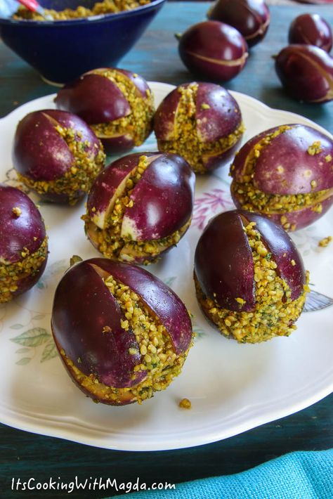 Stuffed Indian Eggplants Mini Eggplant Recipe, Baby Eggplant, We Are Done, Stuffed Eggplant, Small Eggplant, Vegan Challenge, Yum Recipes, South Indian Food, Eggplant Recipes