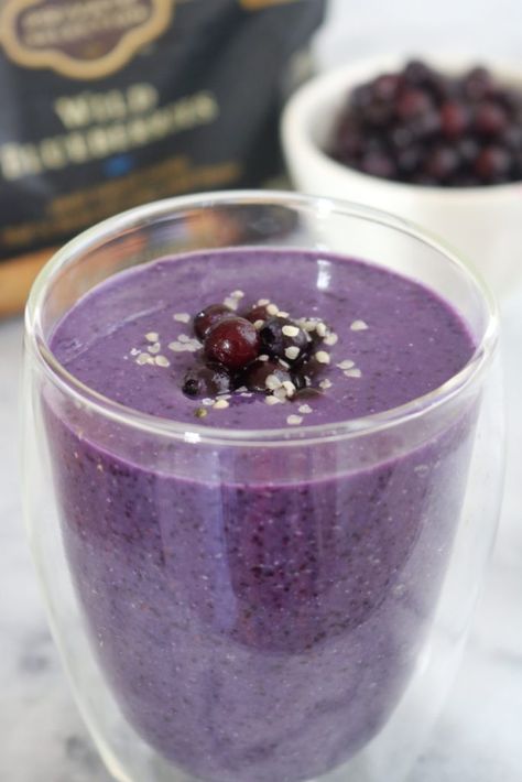 Wild Blueberry Edamame Smoothie Edamame Smoothie, Vanilla Bean Smoothie, Energy Boosting Smoothies, Easy Breakfast Smoothies, Apple Smoothie, Blueberry Juice, Blueberry Lemonade, Breakfast Smoothie Recipes, Food Contest