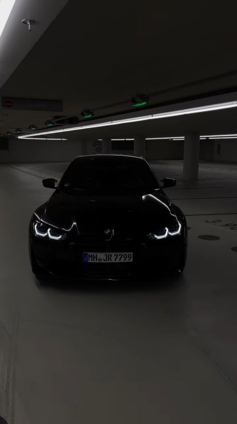 Bmw Black Wallpaper, Black Wallpaper Lockscreen, Bmw Iphone Wallpaper, Bmw Wallpaper, Never Settle Wallpapers, Black Bmw, Bmw Black, Bmw Wallpapers, Pimped Out Cars