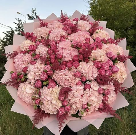 Big Pink Flower Bouquet, Luxury Bouquet, Sephora Gift, Birthday Flowers Bouquet, Pink Flower Bouquet, Sephora Gift Card, Luxury Flower Bouquets, Boquette Flowers, Flower Gift Ideas