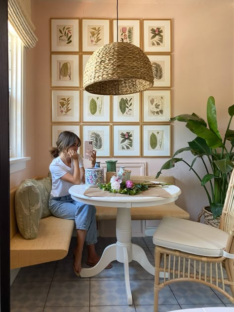 Hawaiian Interior Design, The Style Bungalow, Danielle Rollins, White Round Tables, Style Bungalow, Rental Kitchen, Home Decor Ideas Living Room, Local Furniture, Gal Meets Glam