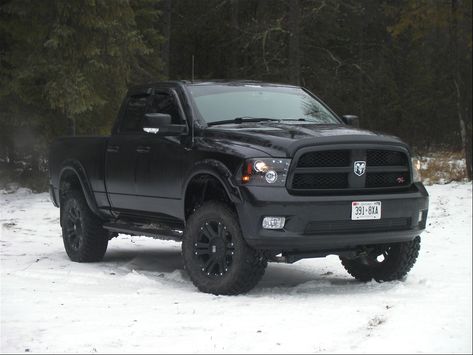 All black Dodge Ram 1500 --- Wayna loves deez. Black Dodge Ram, Ram Trucks 1500, Lifted Dodge, Cummins Trucks, Future Trucks, Dodge Rams, Dodge Power Wagon, Dodge Truck, Truck Yeah